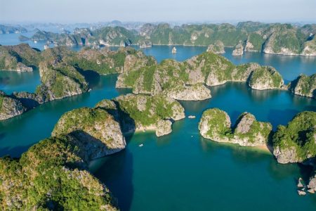 💦💎Discover the Tranquil Beauty of Lan Ha Bay: Vietnam’s Hidden Gem💦💎