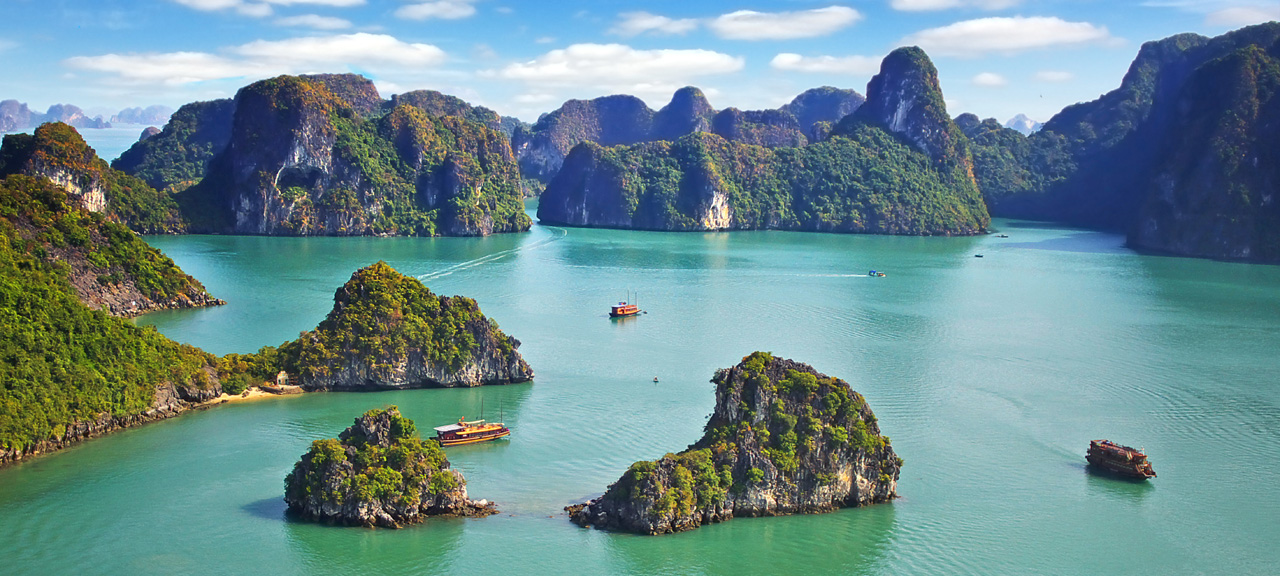 🏝Discover the Tranquility of Trai Bau Area in Ha Long Bay🏝