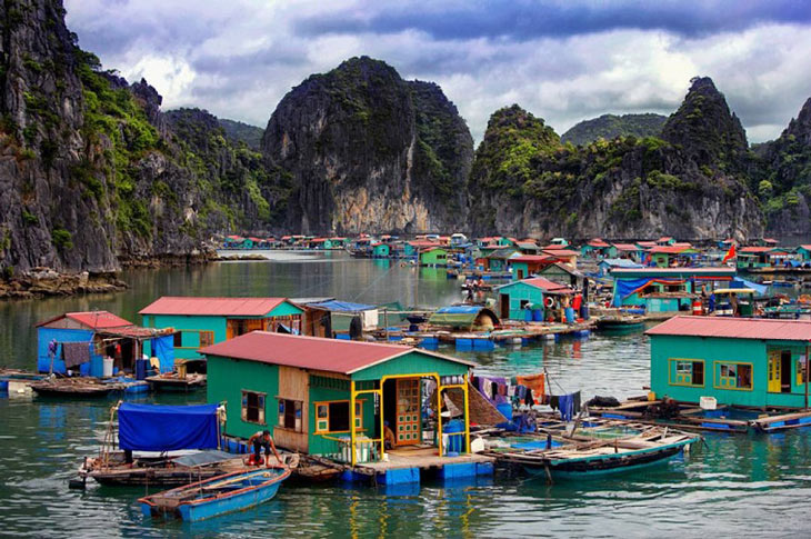 🚤 Explore Vung Vieng Village: A Glimpse into Floating Life 🏝️